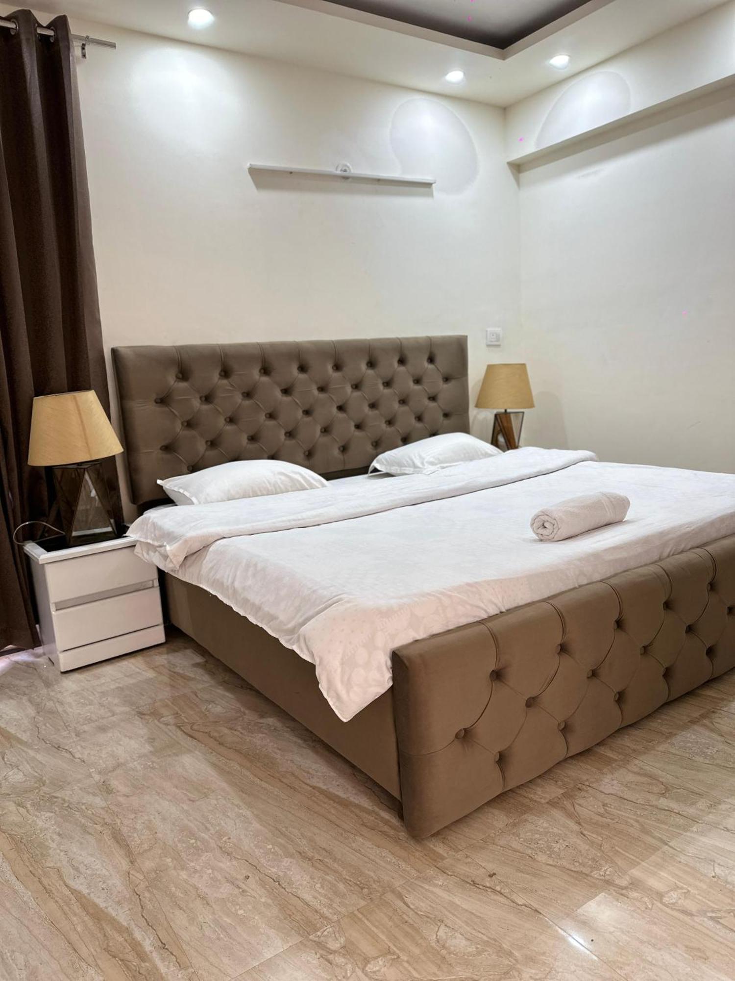 Sky Villa With Private Pool Noida Exterior foto